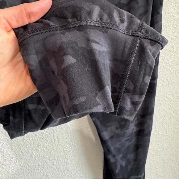 Lululemon Align Jogger Crop *23" Incognito Camo Multi Grey Size 6 Workout Gym - Picture 8 of 8
